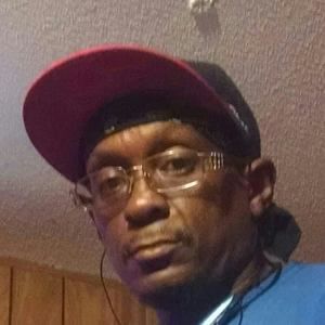 Meet your Posher, Derrick